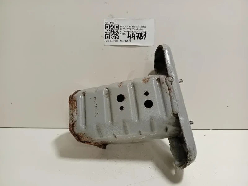 Supporto Traversa Radiatore ANT SX SUPPORTO TRAVERSA RADIATORE ANT SX Toyota Yaris IV 2012