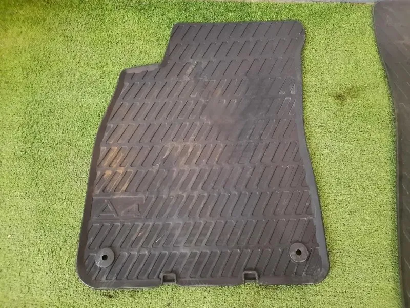 Tappetini Gomma 8E1061501A GOMMA Audi A4 8ED Avant 2005