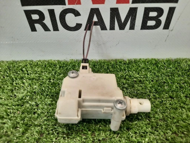 Dispositivo Elettrico Sportello Carburante 5K6810773A Volkswagen GOLF VI 2009