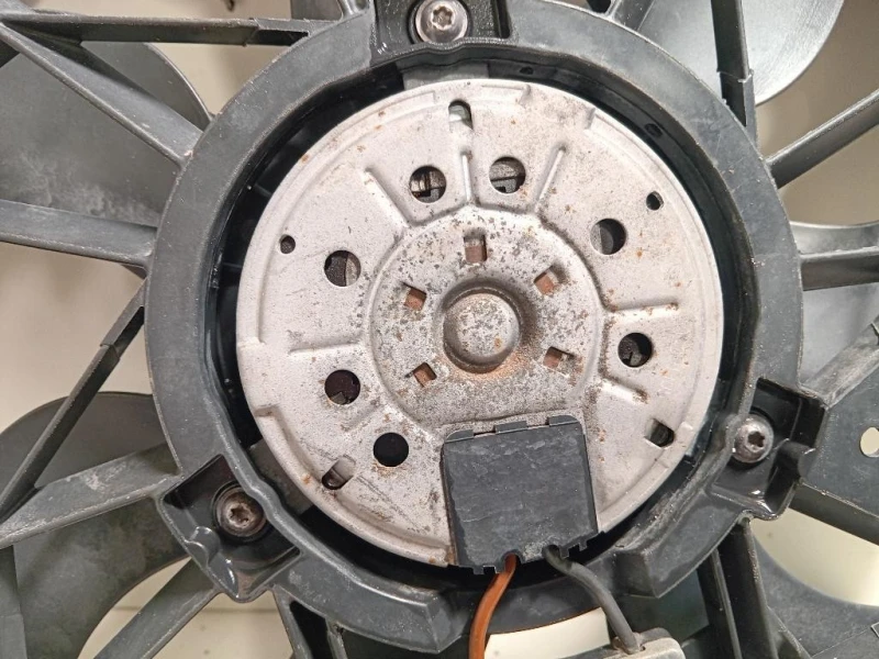 Elettroventola 0130303940 Bmw Serie 1 E87 Berlina 2005