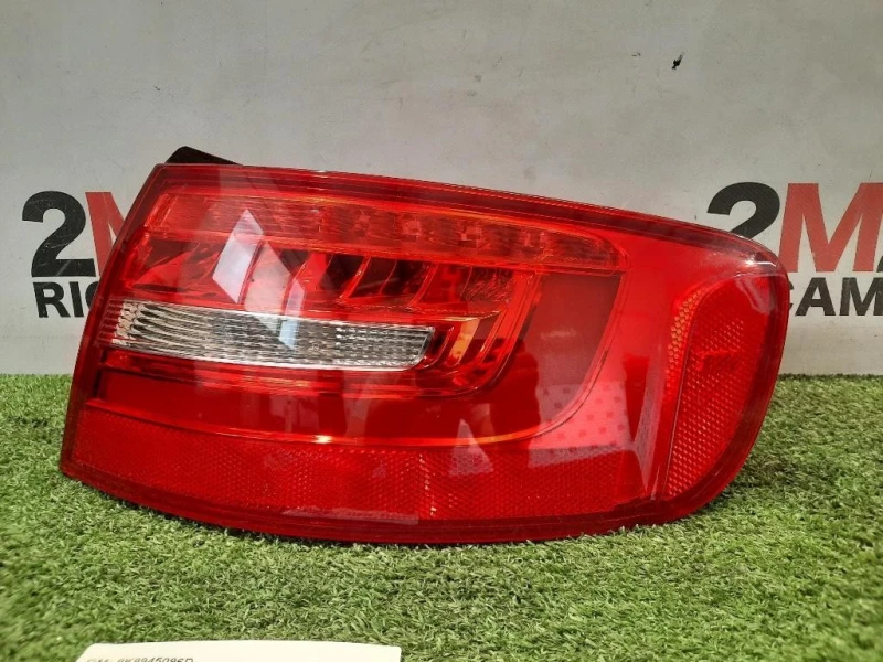 Fanale EST POST DX 8K9945096D Audi A4 8K5 Avant 2008