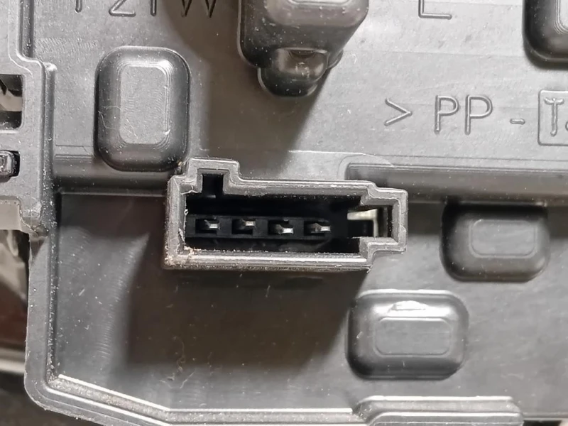 Fanale INT POST SX 39077380 Opel Astra K 2016