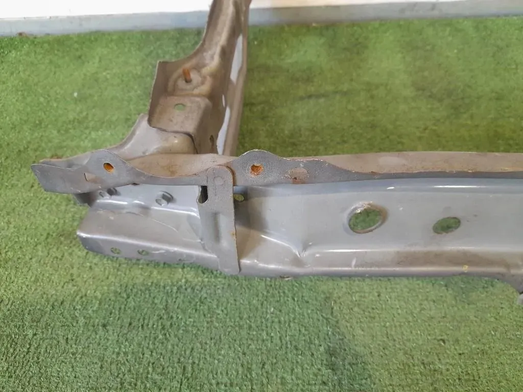 Traversa Frontale INF ANT 530280D031 Toyota Yaris IV 2014