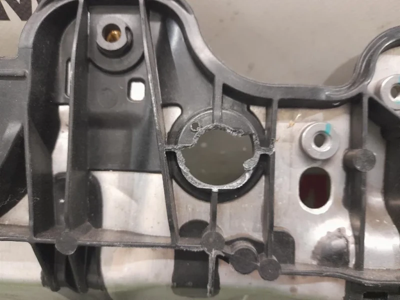 Traversa Frontale SUP ANT 95B805931F Porsche Macan 2014