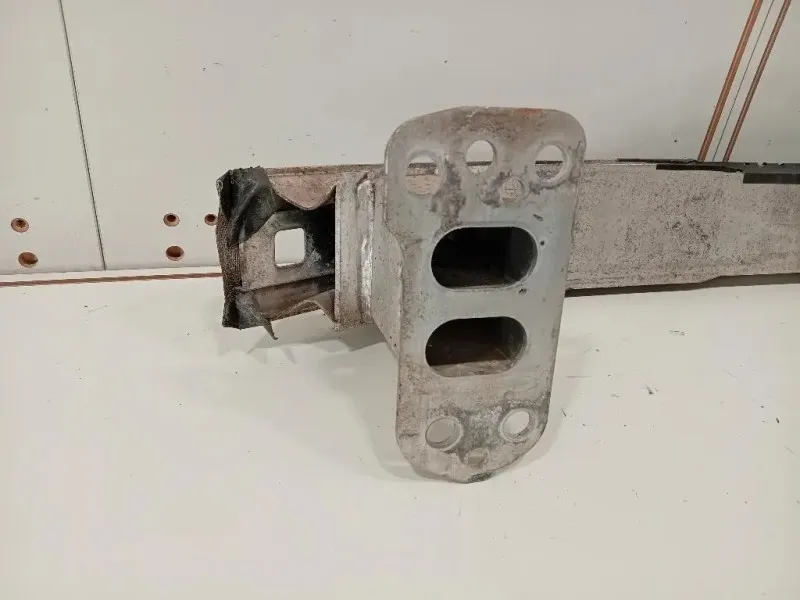 Traversa Paraurti ANT 51805761 Alfa Romeo Giulietta 2010