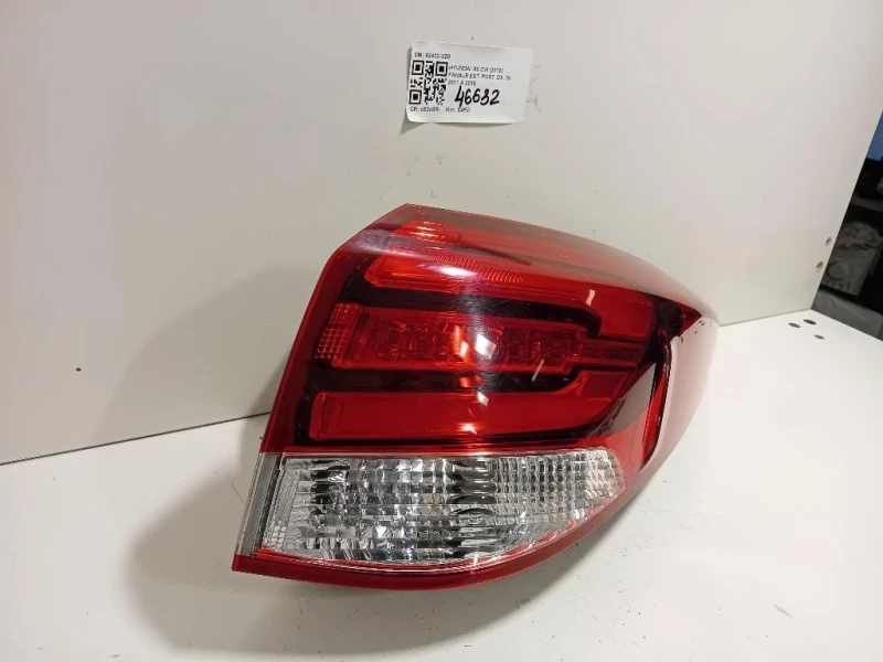 Fanale EST POST DX 92402-3Z0 Hyundai I40 CW 2012