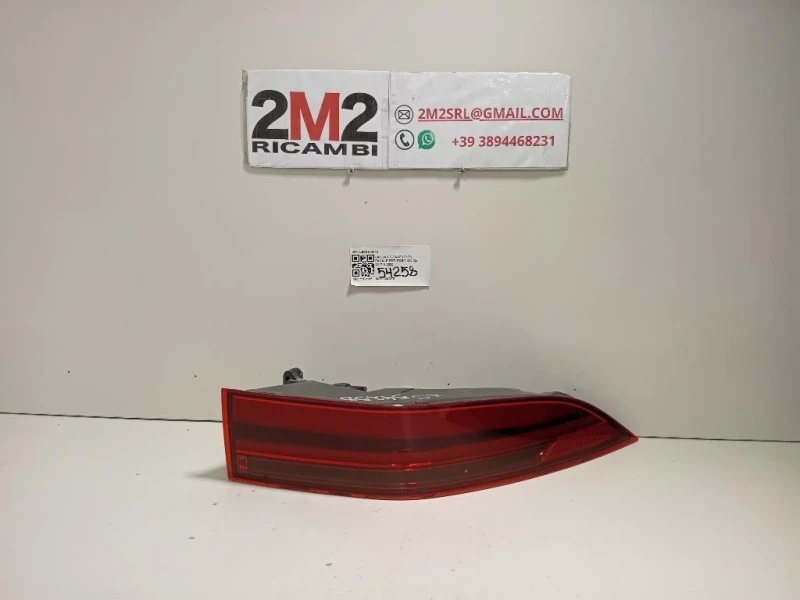 Fanale EST POST DX L9C313404C Jaguar E-pace 2017