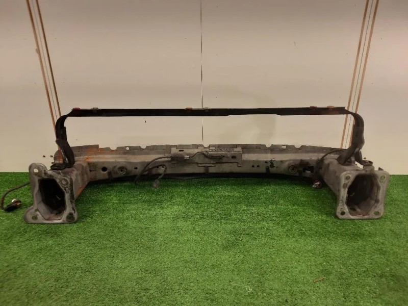 Traversa Paraurti ANT  Ford Focus II 2005