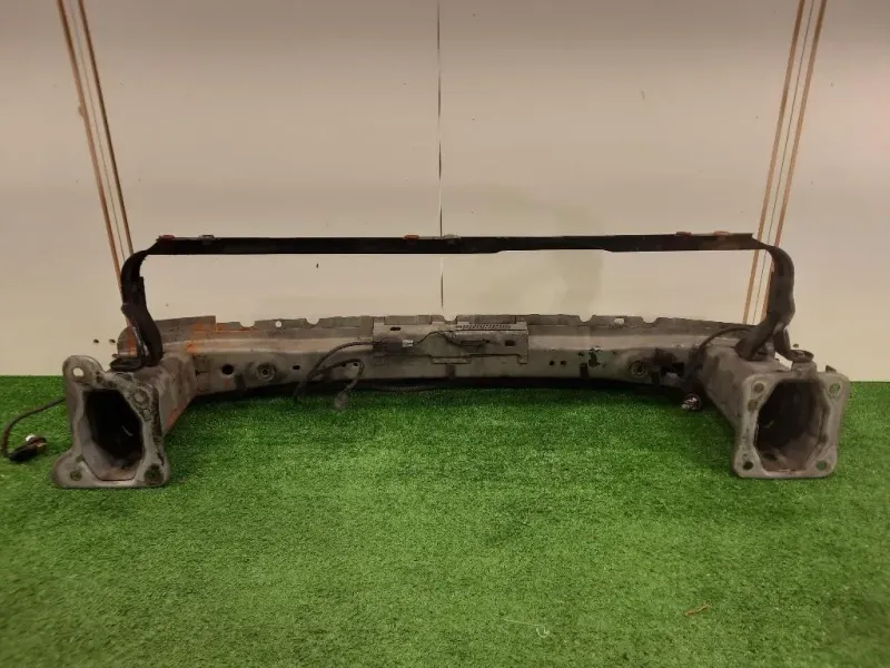 Traversa Paraurti ANT Ford Focus II 2005