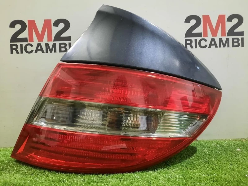Fanale EST POST DX A2038205264KZ Mercedes Classe CLC Cl203 2008