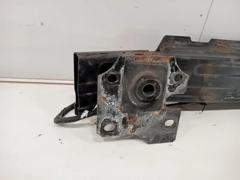 Traversa Paraurti ANT TRAVERSA PARAURTI ANT Jaguar XF I 2011