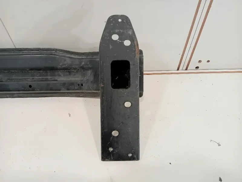 Traversa Paraurti ANT 865301P000 Kia Venga 2010