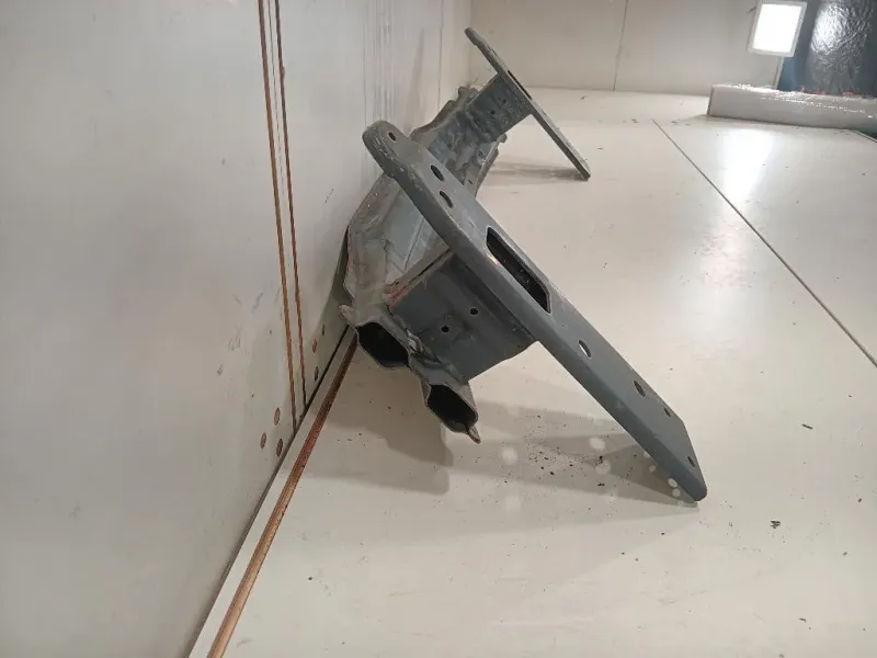 Traversa Paraurti ANT 865301P000 Kia Venga 2010