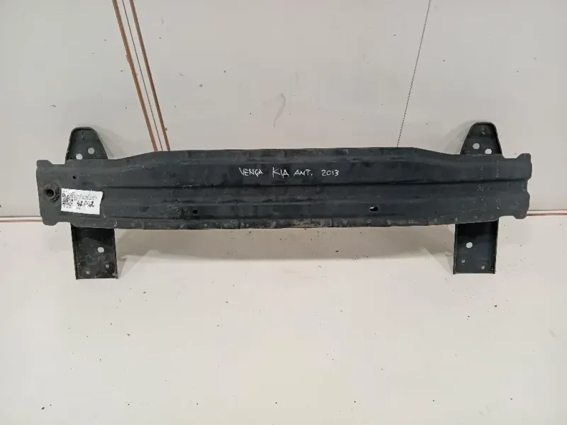 Traversa Paraurti ANT 865301P000 Kia Venga 2010