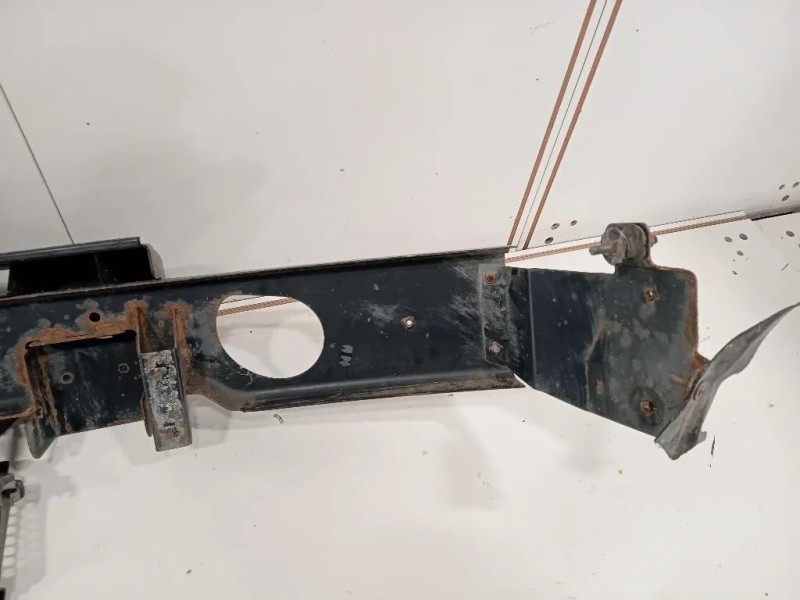 Traversa Paraurti ANT TRAVERSA PARAURTI ANT Land Rover Discovery II 1999