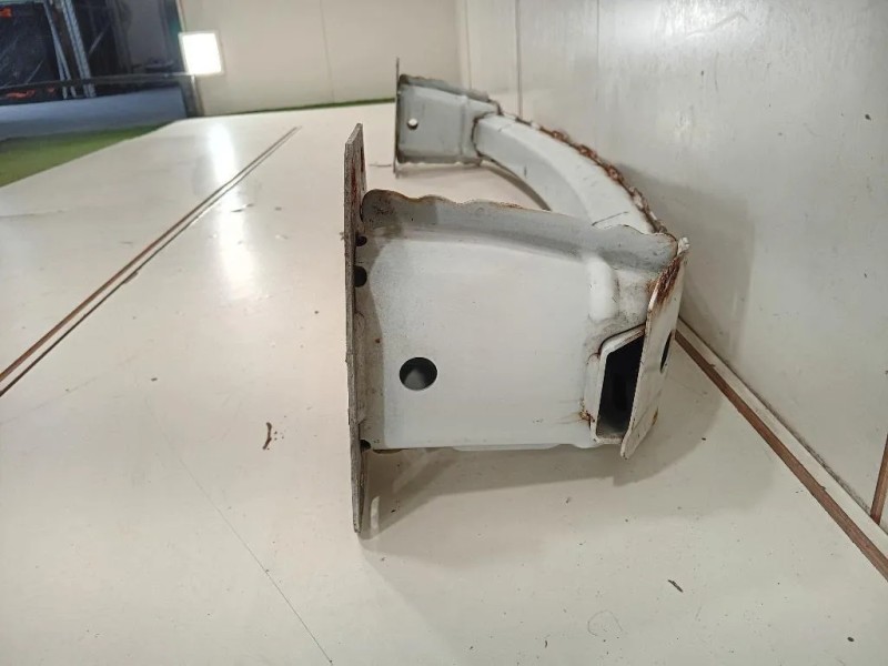 Traversa Paraurti ANT BJ32-17F021-AB Land Rover Range Rover Evoque I 2011