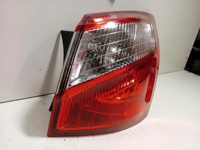 Fanale EST POST DX FANALE EST POST DX Nissan Qashqai I 2010
