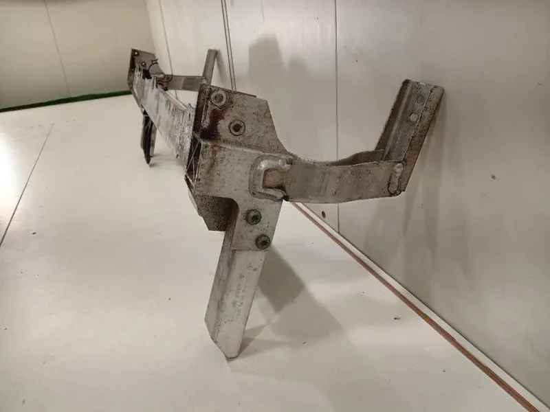 Traversa Paraurti ANT A2466260088 Mercedes Classe A W176 2013