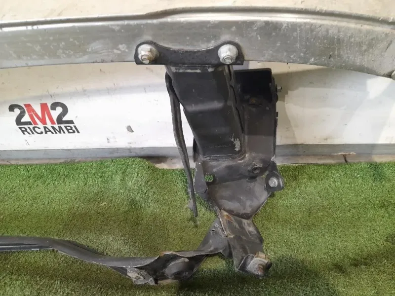 Traversa Paraurti ANT A2516201134 Mercedes Classe R W251 2006