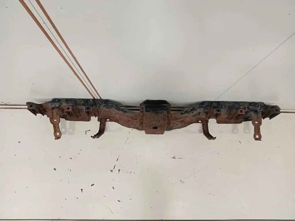 Traversa Paraurti ANT Mitsubishi Pajero IV 2007