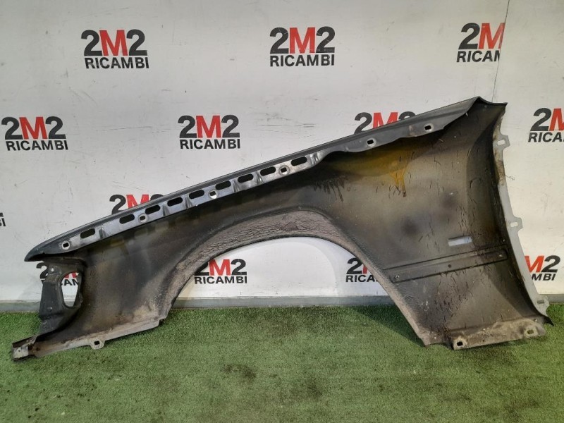 Parafango ANT DX A1248805018 Mercedes Classe E W124 1985