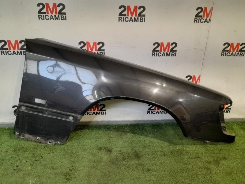 Parafango ANT DX A1248805018 Mercedes Classe E W124 1985