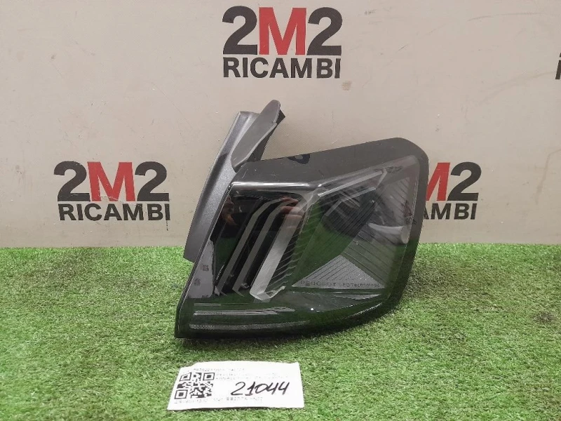 Fanale EST POST DX 9836231180 82140201 Peugeot 3008 II 2016