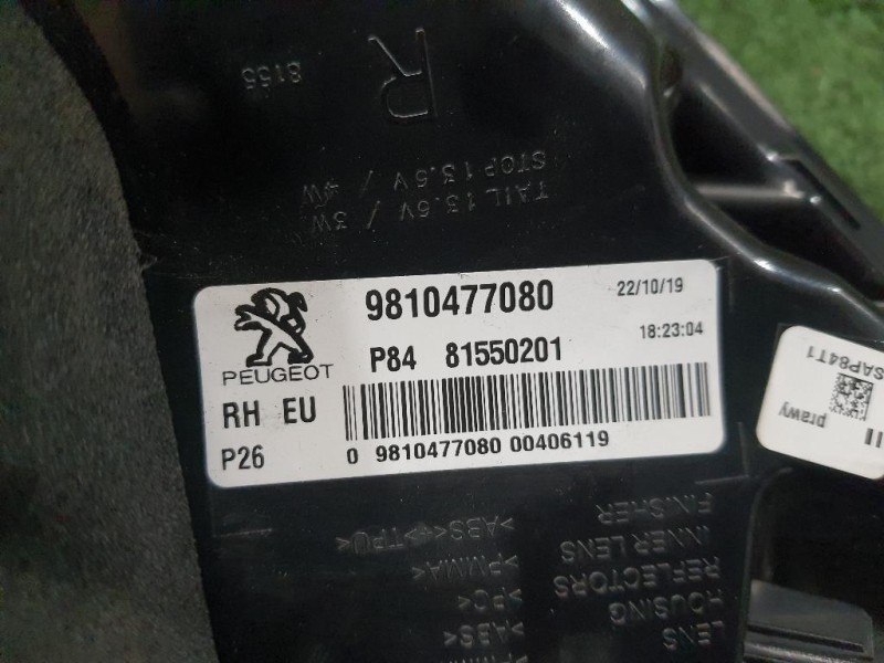 Fanale EST POST DX 9810477080 Peugeot 3008 II 2016