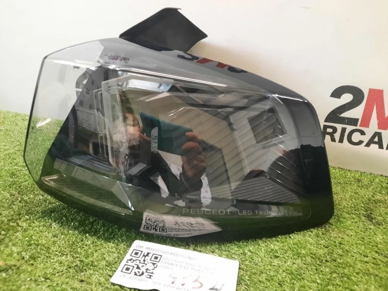 Fanale EST POST DX 9836231580 LED RESTYLING POST DX Peugeot 5008 II 2017