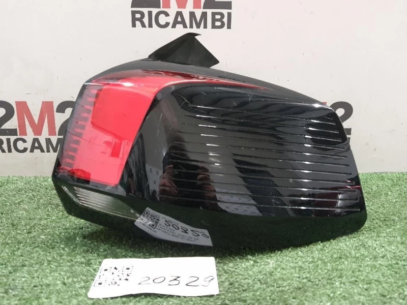 Fanale EST POST DX 9811028180 Peugeot 5008 II 2017