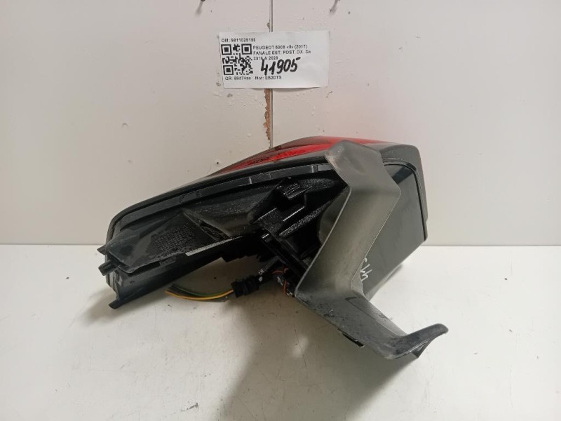 Fanale EST POST DX 9811028180 Peugeot 5008 II 2017