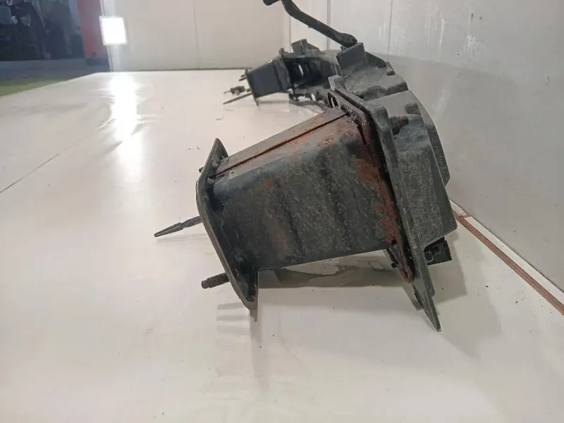 Traversa Paraurti ANT 78844-35000 Ssangyong Tivoli 2015