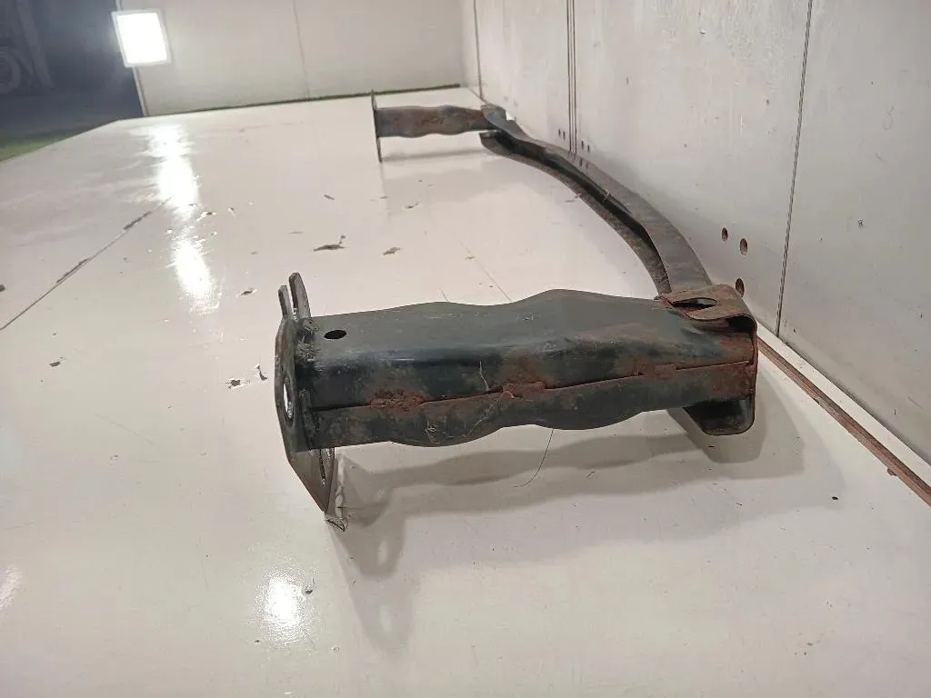 Traversa Paraurti ANT TRAVERSA PARAURTI ANT Ssangyong Tivoli 2015