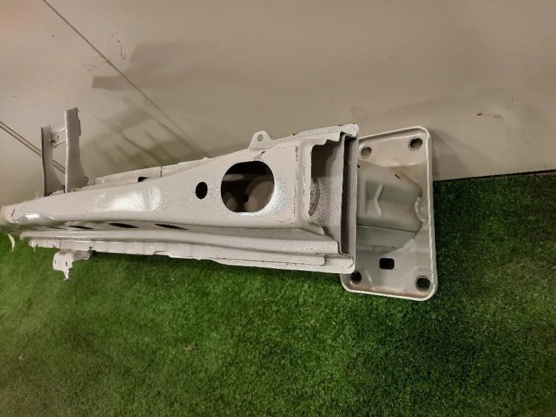 Traversa Paraurti ANT  Suzuki Vitara II 2015