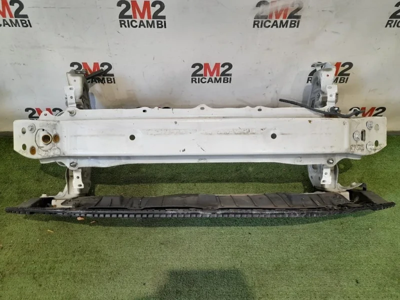 Traversa Paraurti ANT 520210D070 Toyota Yaris IV 2014