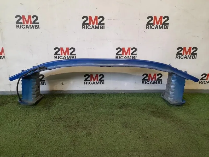 Traversa Paraurti ANT Toyota Yaris IV 2017