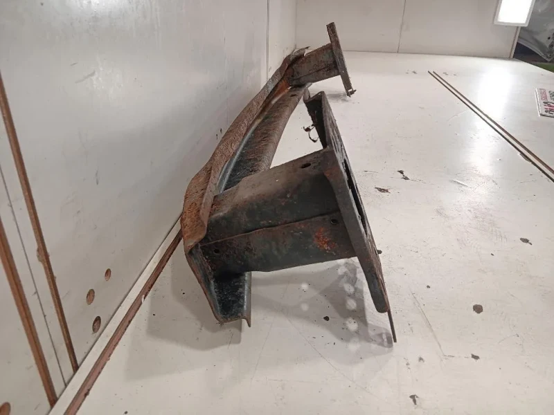 Traversa Paraurti ANT 1T0807109B Volkswagen Caddy III 2004