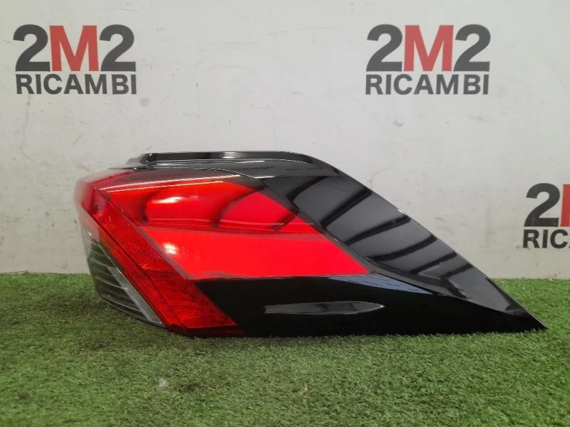 Fanale EST POST DX 8155042230 Toyota RAV 4 V 2018