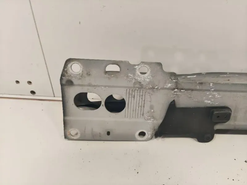 Traversa Paraurti ANT 30791152 Volvo XC70 III 2013