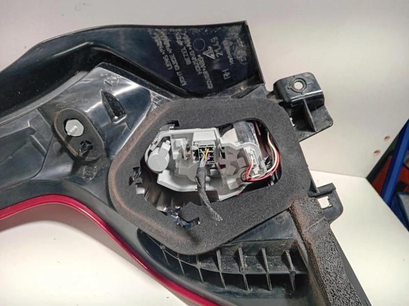 Fanale EST POST DX 31214964 Volvo V60 I 2010