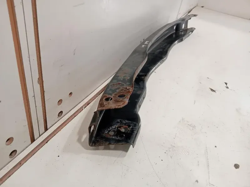 Traversa Paraurti POST 8T0807313 Audi A4 8K2 2012