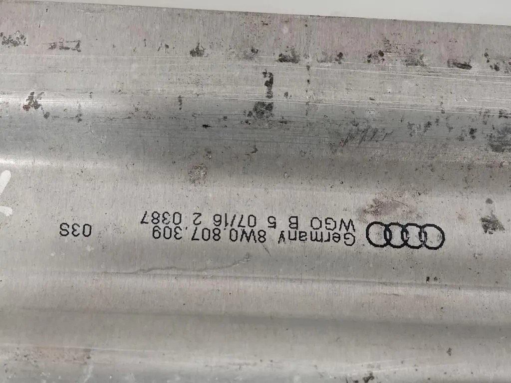 Traversa Paraurti POST 8W0807309 Audi A4 8W2 2015