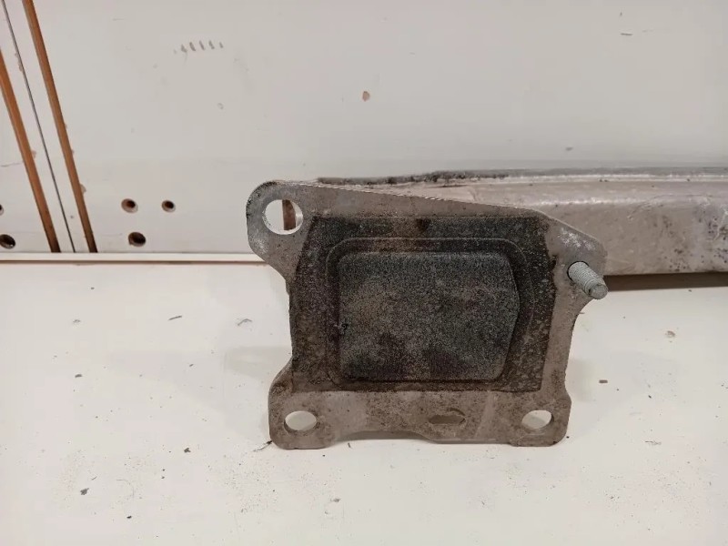 Traversa Paraurti POST 8W0807309 Audi A4 8W2 2015