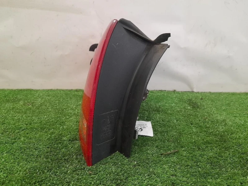 Fanale EST POST SX 8E9945095E Audi A4 8K2 2008