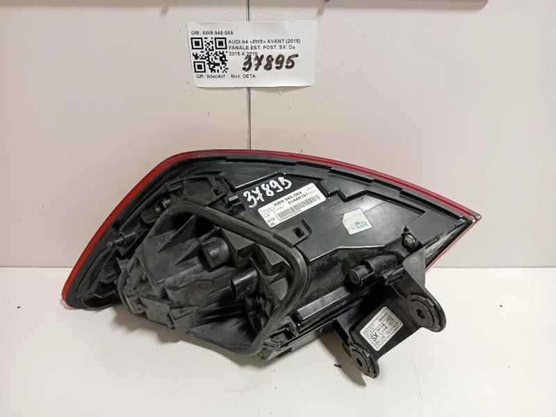 Fanale EST POST SX 8W9945069 Audi A4 8W5 Avant 2015