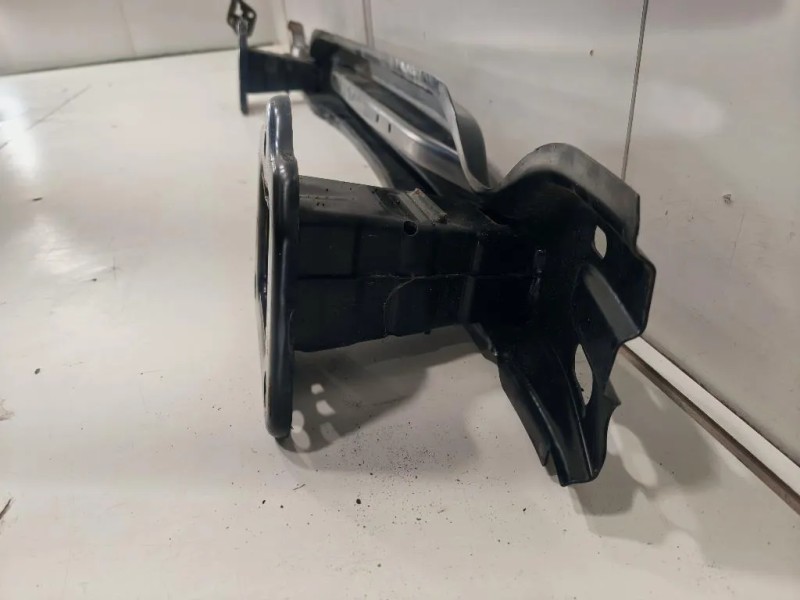 Traversa Paraurti POST 51112990162 Bmw X1 E84 2010