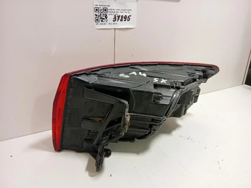 Fanale EST POST SX 8W9945069 Audi A4 8W5 Avant 2015