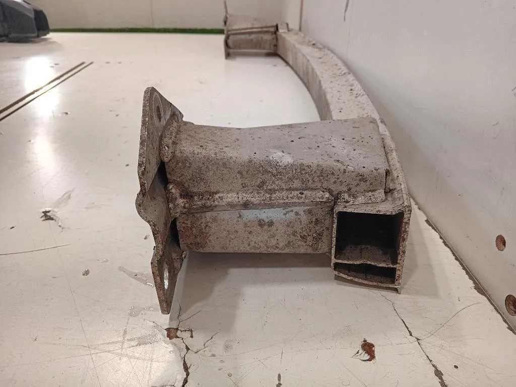 Traversa Paraurti POST 12782112 Chevrolet Orlando 2011