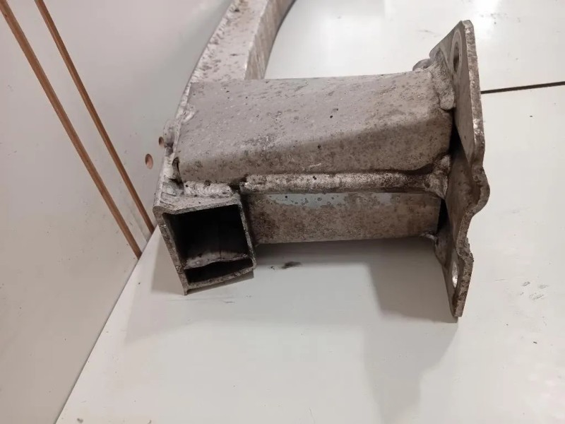 Traversa Paraurti POST 12782112 Chevrolet Orlando 2011