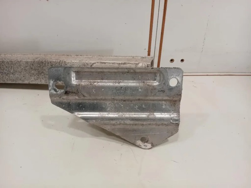 Traversa Paraurti POST 12782112 Chevrolet Orlando 2011